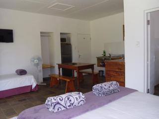 Bellevue Guest Lodge - Southbroom - 3