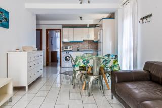 Ocean Breeze Apartment - 0