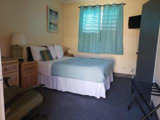 Midtown Guest House - Charlotte Amalie - 5