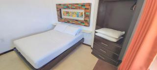 El Fuerte Beach Apartments - 7