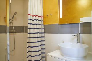 HOTEL Les Contes de Bruyeres - 9