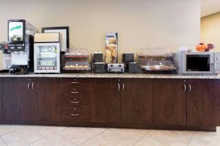 Microtel Inn & Suites by Wyndham Macon - Macon - 3