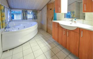 Stunning Home In Fjerritslev With Wifi - 3