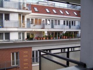 Apartment Sinkó - FREE GARAGE PARKING, central, 2 bedrooms 4 single beds, flexi check-out - Budapeste - 4