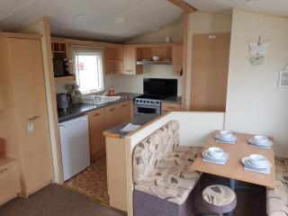 PALM GROVE 48 - Chapel St. Leonards - 3