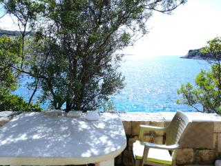 Beach House On The Cliff - Zaton - 4