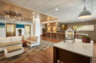 Holiday Inn Alexandria at Carlyle by IHG - 7