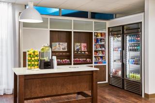 Holiday Inn Alexandria at Carlyle by IHG - 3