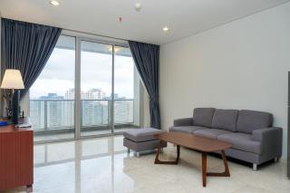 Comfortable Deluxe 2BR at The Empyreal Condominium Epicentrum Apartment By Travelio - 8
