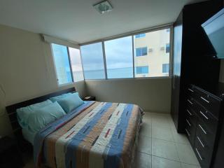 CÓMODO APARTAMENTO CON VISTA AL MAR. - 2