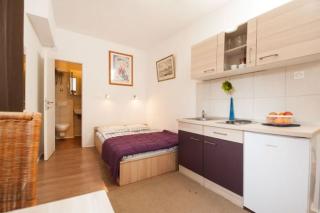 Centar 2 Private Room with Ensuite and Kitchenette - Split - 7
