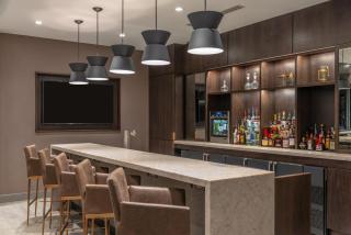 Holiday Inn Boston Logan Airport - Chelsea by IHG - Chelsea - 7