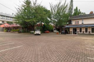 RedDoorz Plus @ Setiabudi Medan 4 - Sunggal - 9