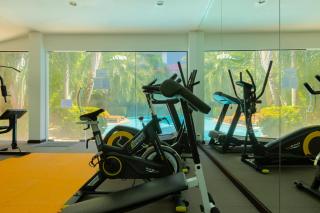 NaiHarn Sea Condo, Top floor, Mountain View - 2