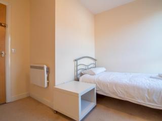 Bright & Spacious 4BD Suburban Home - Edimburgo - 3