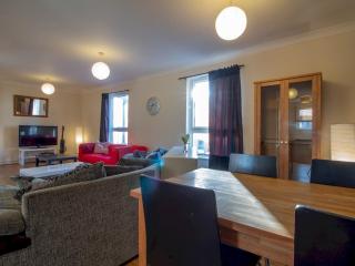 Bright & Spacious 4BD Suburban Home - Edimburgo - 6