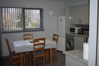 Dunroamin Self-Catering Apartment - 3