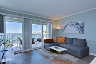 412-AMAZING Views, Waterfront, WIFI, Pool, Close to BUCS Stadium - 0