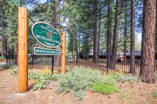 Country Club Retreat - South Lake Tahoe - 2