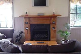 Private seaside couples hideaway - 4