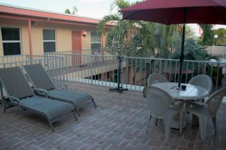Lago Mar Motel and Apartments - Lake Worth - 4
