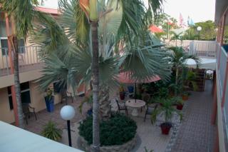 Lago Mar Motel and Apartments - Lake Worth - 3