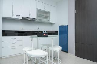 1BR Comfy Apartment at CitraLake Suites By Travelio - 3