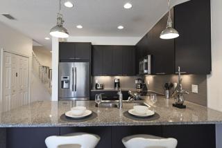 Beautiful 3-Bed Villa 10 Minutes From Disney-17440 Serenity Resort townhouse - Orlando - 1