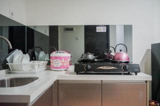 Compact and Cozy Studio at Brooklyn Alam Sutera Apartment By Travelio - Dongkal Dua - 1