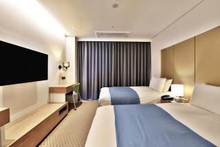 Hotel Whistlelark Jeju - Jeju - 2