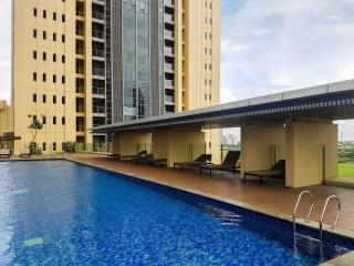 Stunning 3BR Apartment at The Branz BSD City By Travelio - Samporo - 2