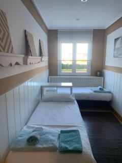 apartamento con jardín privado y barbacoa a 5 min playas santander - Santander - 2