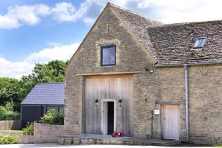 Crucis Park Estate - Cirencester - 0