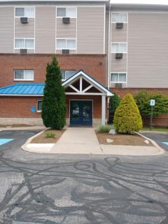 InTown Suites Extended Stay Pittsburgh PA - 9