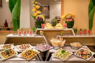 BloomSuites l Ahmedabad - 4