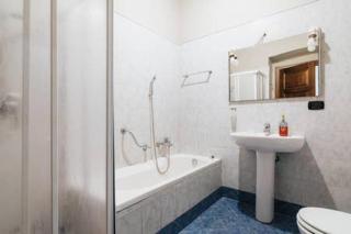 Flores Home - Bari - 1