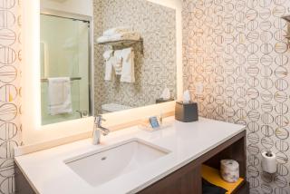 Holiday Inn Joplin by IHG - Joplin - 8