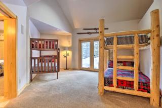 Ski and Hike On-Site Breckenridge Retreat! - 9