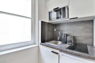 Pick A Flat's Apartment in Louvre - Rue Sainte Anne - Paris - 4