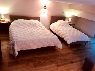 chambre double avec garage moto - 4