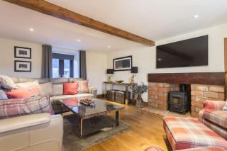 Lallybroch - Cambusbarron - 1