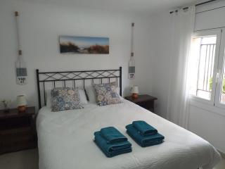 Sunny Holiday Home - Creixell - 9