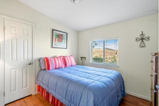 Sirena Vineyard Resort - 3 Bedroom guest house - 2