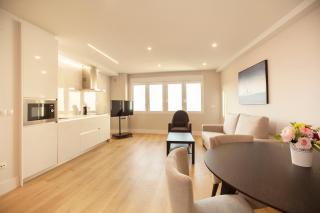 Apartamentos Reina Victoria - Santander - 7