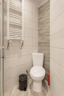 BeOurGuest 2 Bright Corner Suite - 1