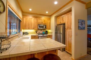 Meadow House #66 - Sunriver Vacation Rentals by Sunset Lodging - Sunriver - 6