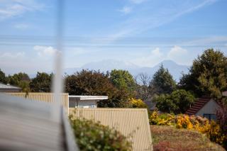 Lake Vista at Two Mile Bay- Taupo Central Home - 6