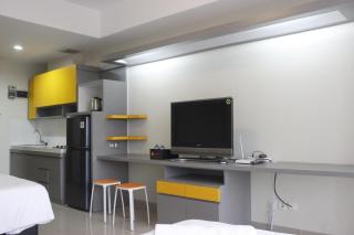Scenic Studio Apartment at Beverly Dago near ITB By Travelio - Bandung - 3
