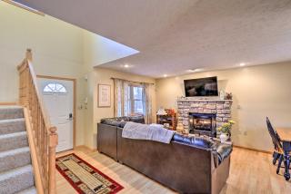Walk to Pool and Lake Albrightsville Vacation Home! - Albrightsville - 5