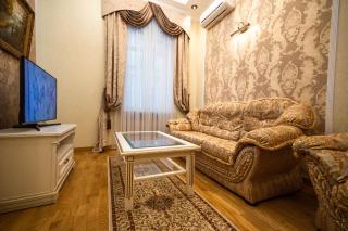 Kyiv Classic Apartment - Kiev - 3